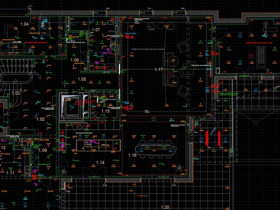 Projekt elektroinstalace: půdorys domu s vyznačenými prvky Loxone